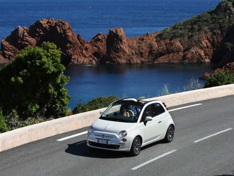 Une location de voiture pour un séjour réussi en Corse