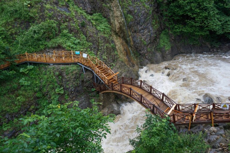 Prêt pour une aventure au cœur des montagnes ?