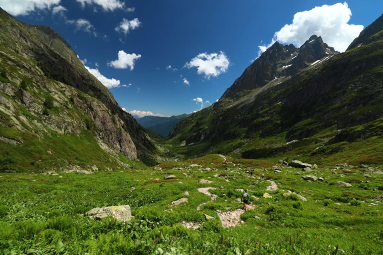 Quelles sont les vallées isolées propices à l&rsquo;évasion ?